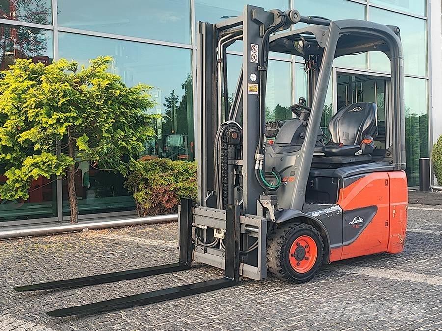 Linde E12-02 Elmotviktstruckar
