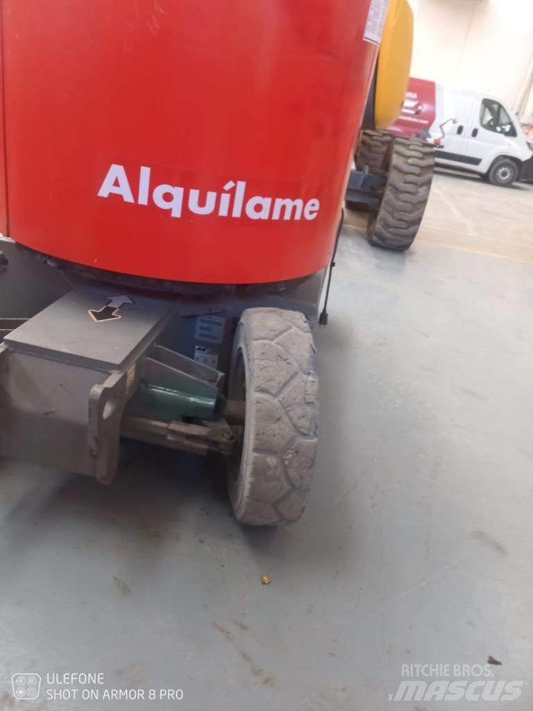 JLG E 300 AJP Bomliftar
