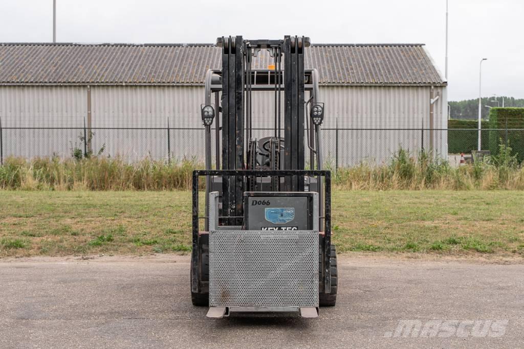 Manitou ME 435 Elmotviktstruckar