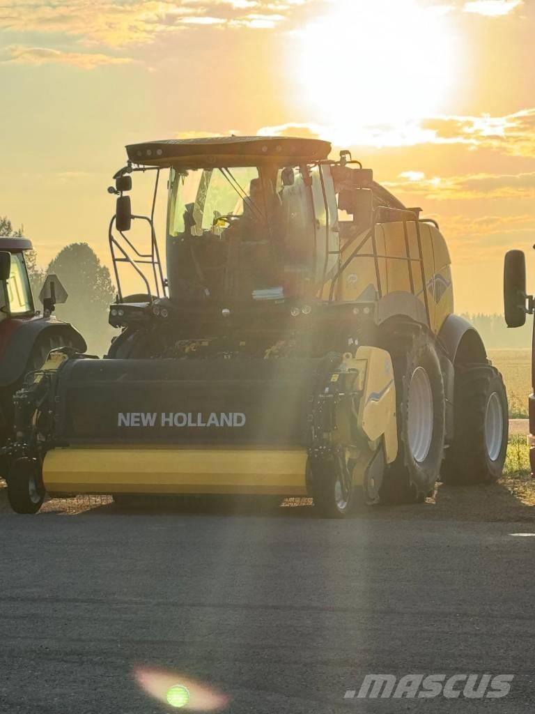 New Holland FR 550 Självgående fälthackar