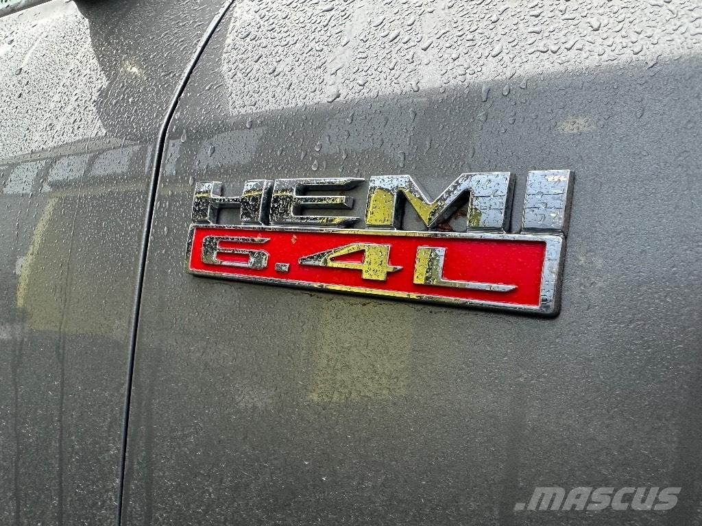 RAM 2500 Tradesman Flakbilar/Pickuper