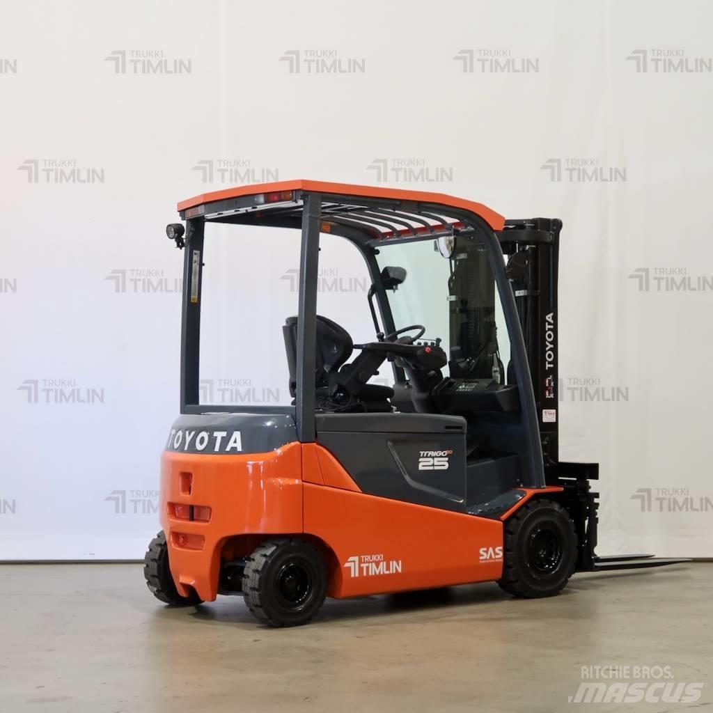 Toyota 8FBMT25 Elmotviktstruckar