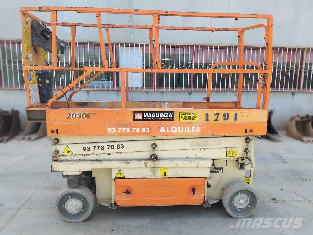 JLG 2030 ES Saxliftar
