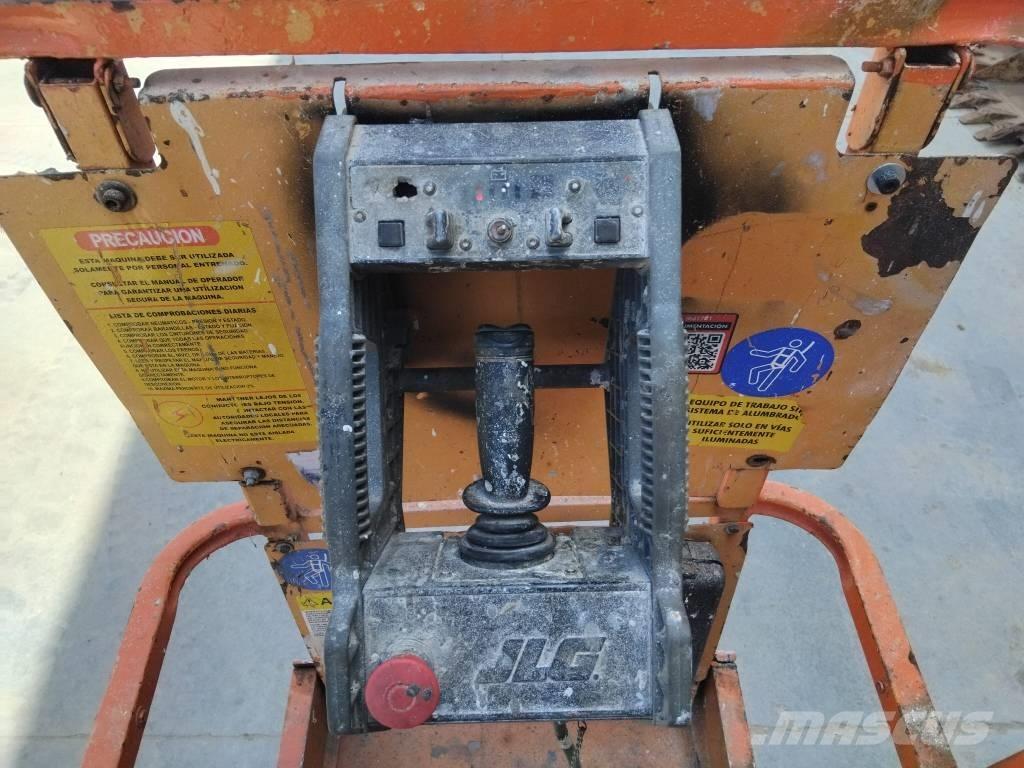 JLG 2030 ES Saxliftar