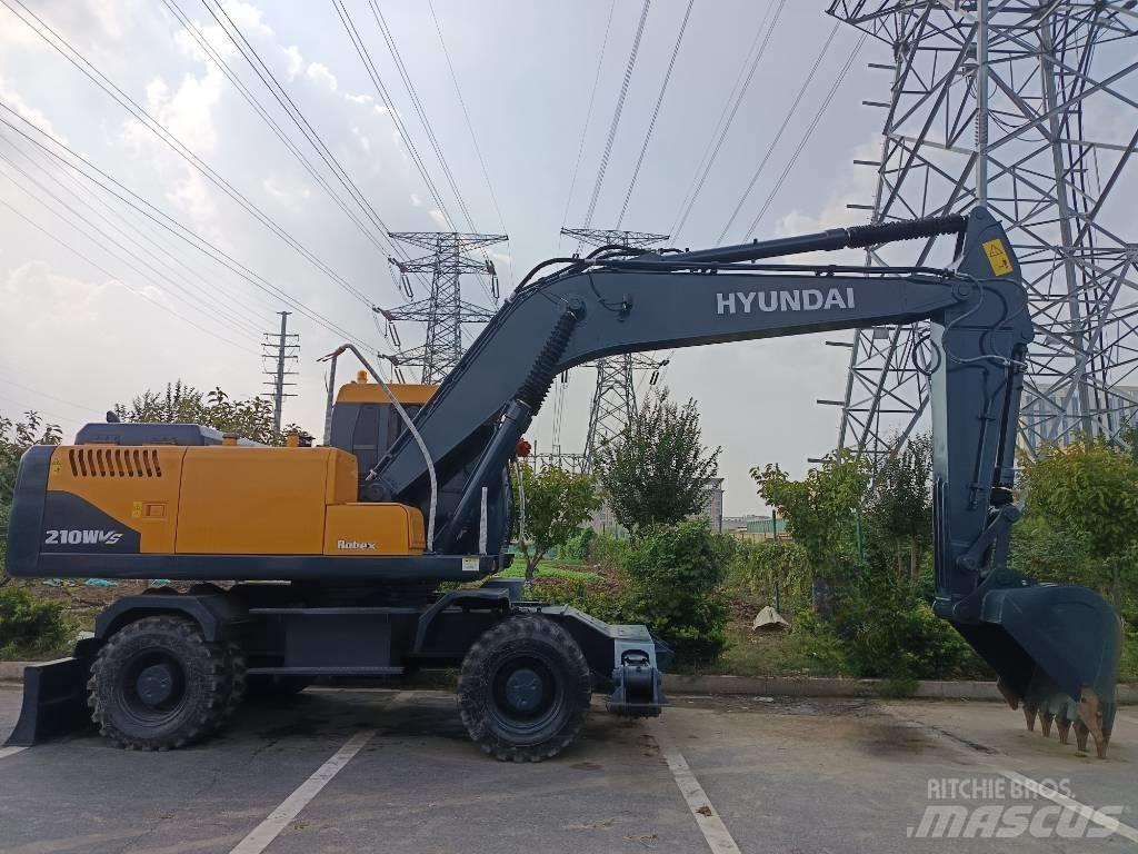 Hyundai R210W Hjulgrävare