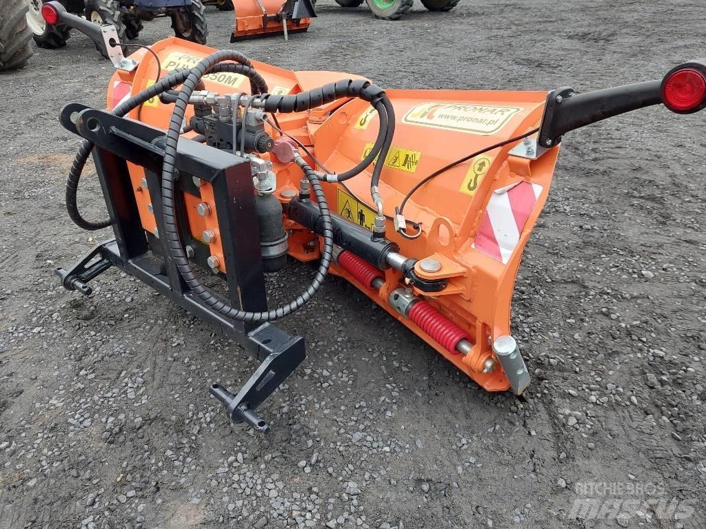 Pronar PUV 1350M Snöblad och plogar