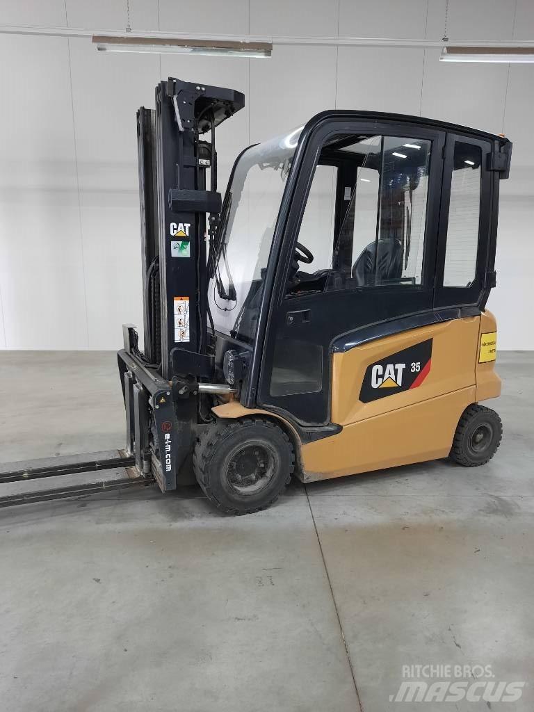 CAT EP35N Elmotviktstruckar
