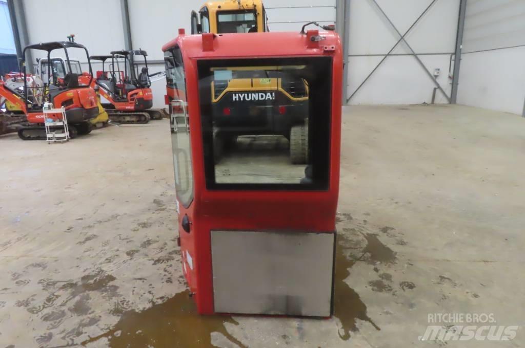 Volvo ECR 88 Hytter och interiör