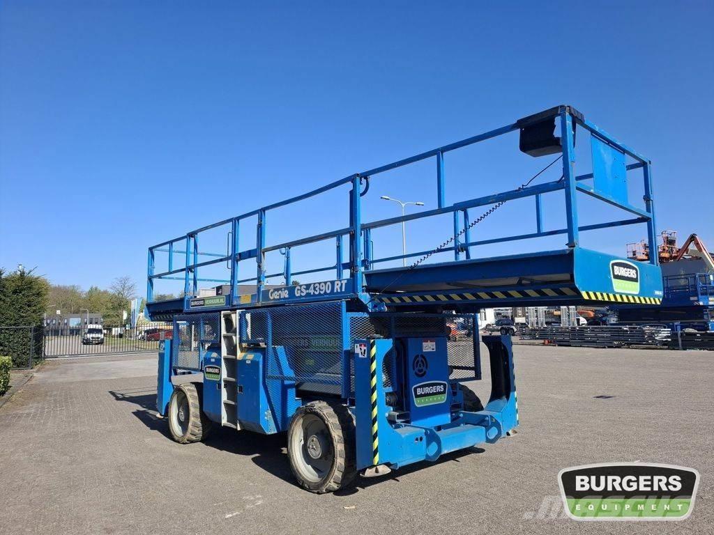 Genie GS4390 RT Saxliftar