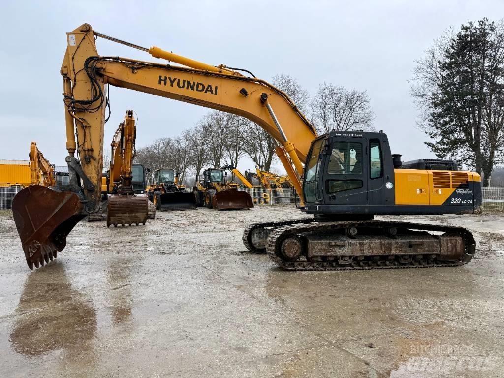 Hyundai R320LC-7A Bandgrävare