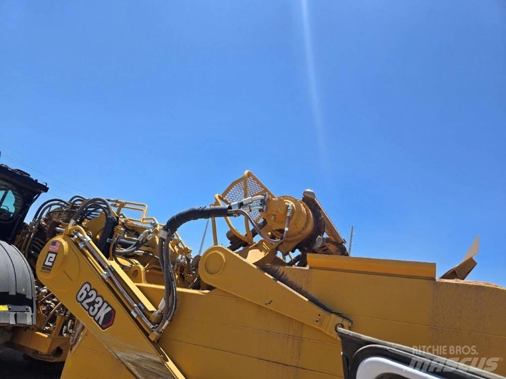 CAT 623K Schaktvagnar