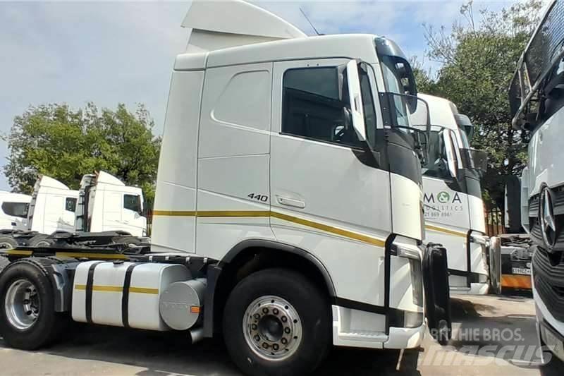 Volvo FH440 Övriga bilar