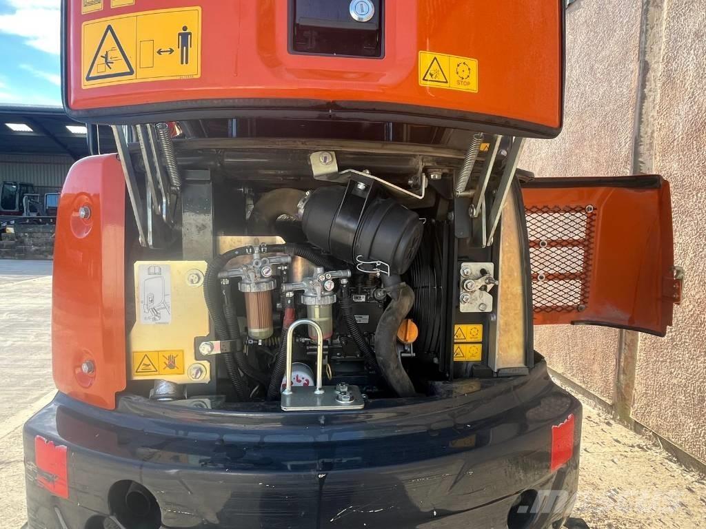 Hitachi ZX 19 U Minigrävare < 7t