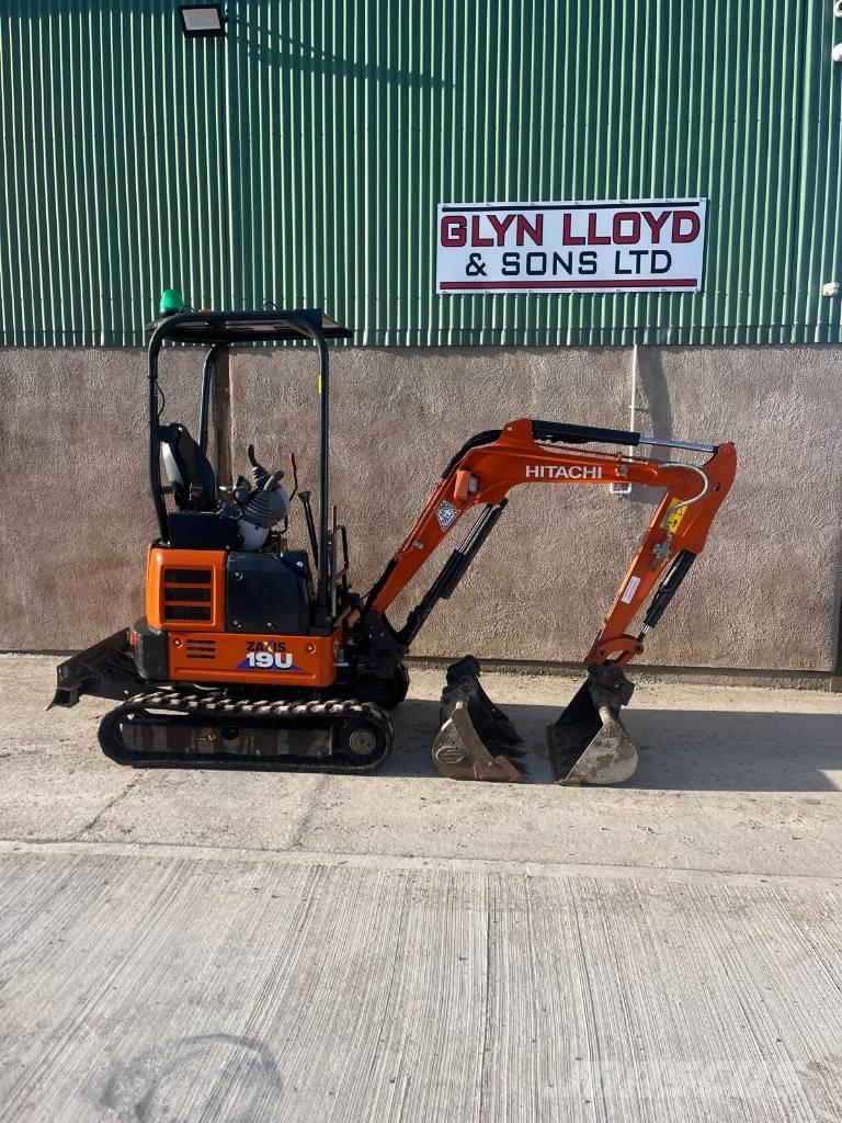 Hitachi ZX 19 U Minigrävare < 7t
