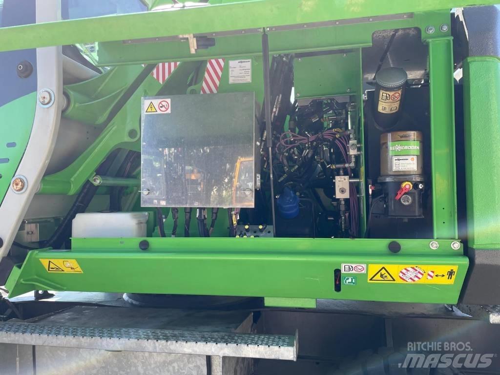 Sennebogen S 817M Avfalls / industri hantering