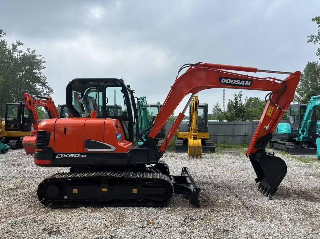 Doosan DX 60 Minigrävare < 7t