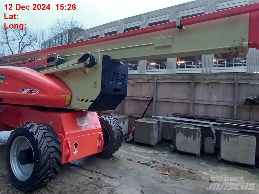 JLG 1250 AJP Bomliftar
