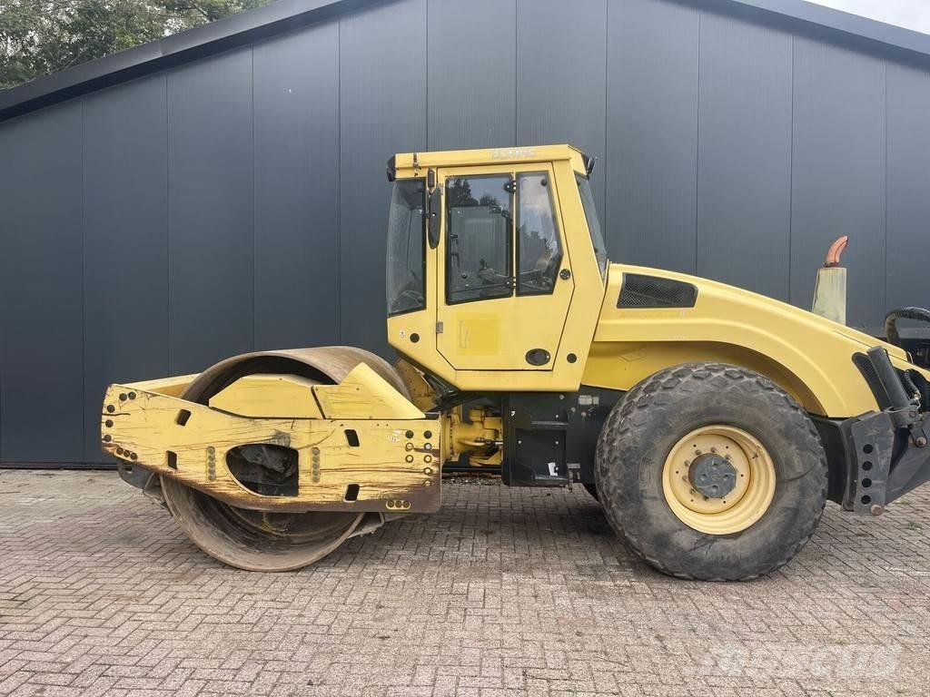 Bomag Bw 213 Pneumatiska Hjulvältar