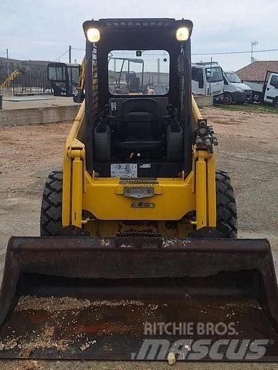 Komatsu SK815 Minilastare