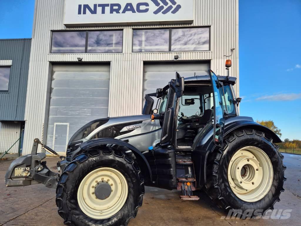 Valtra T 254 Traktorer