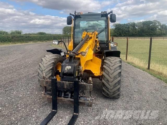 JCB TM 320 S Redskapsbärare för lantbruk