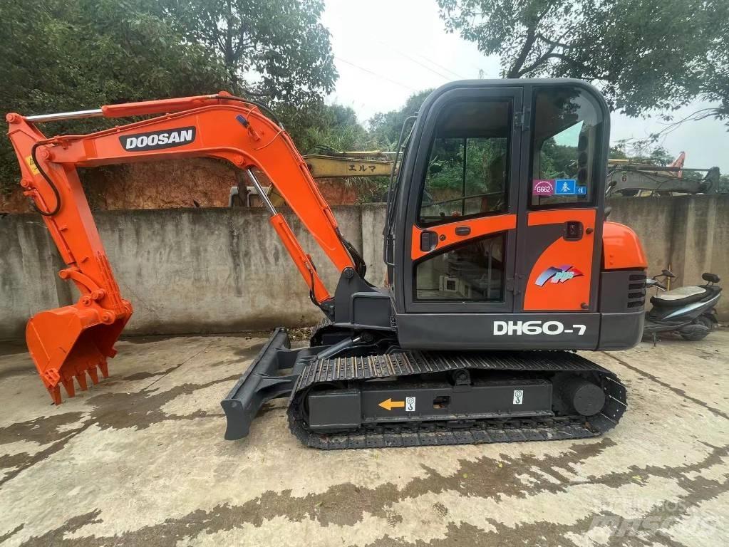 Doosan DH 60-7 Minigrävare < 7t