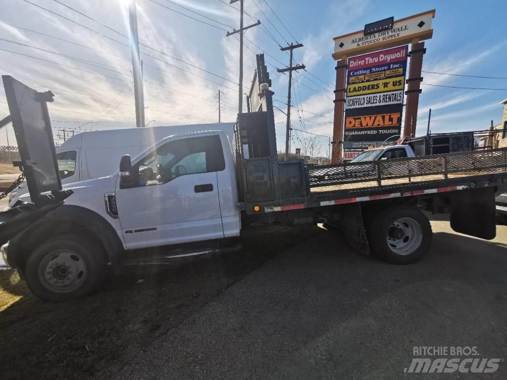 Ford F 550 XLT Flakbilar