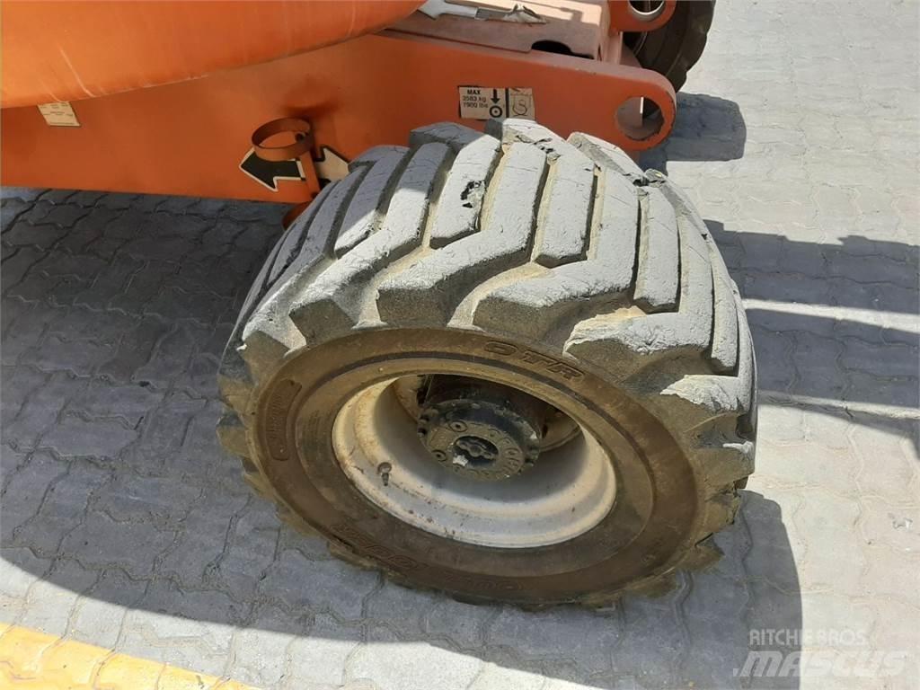 JLG 450AJ Bomliftar