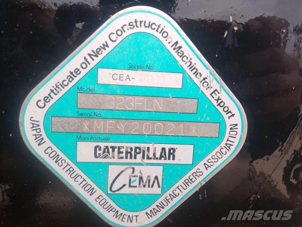 CAT 323FLN IHC Bandgrävare