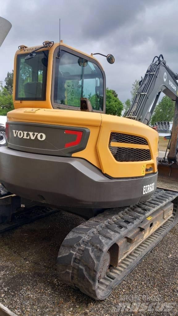 Volvo ECR 88 D Bandgrävare