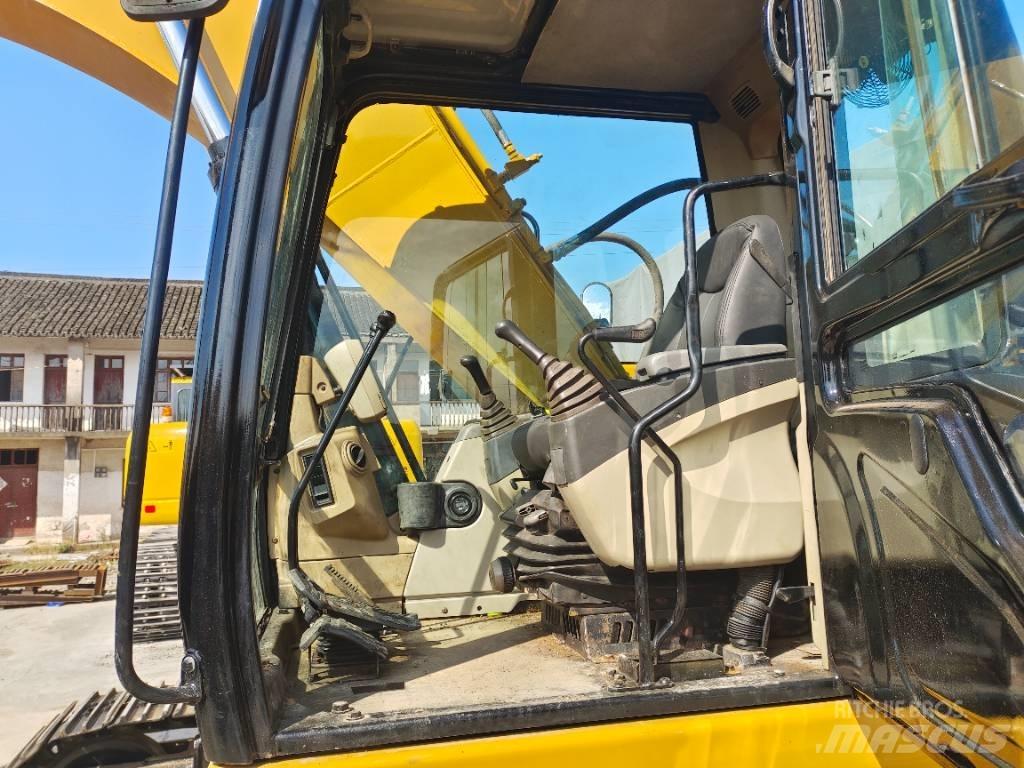 CAT 320 C L Bandgrävare