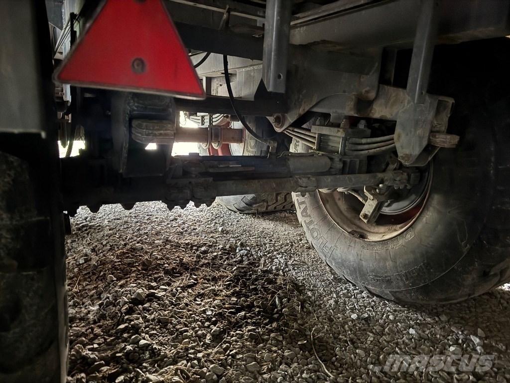 CLAAS Quantum 5800 P Hackvagn / Självlastarvagn