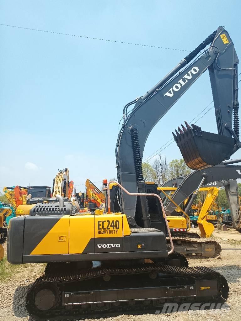 Volvo EC 240 Bandgrävare