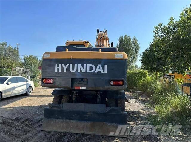 Hyundai 210W Bandgrävare