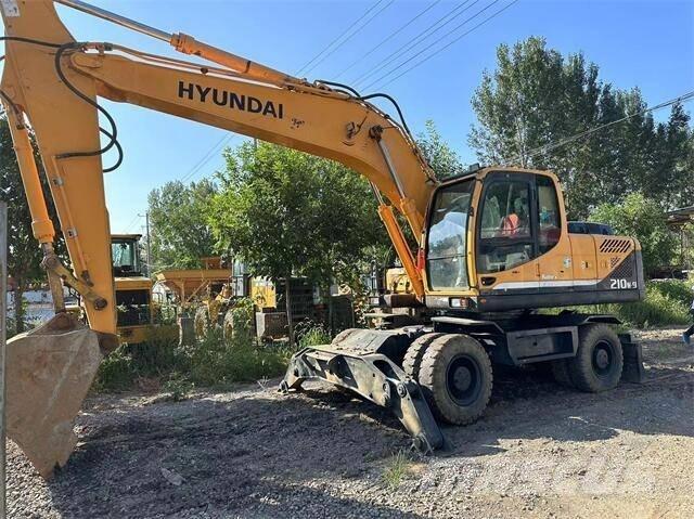 Hyundai 210W Bandgrävare