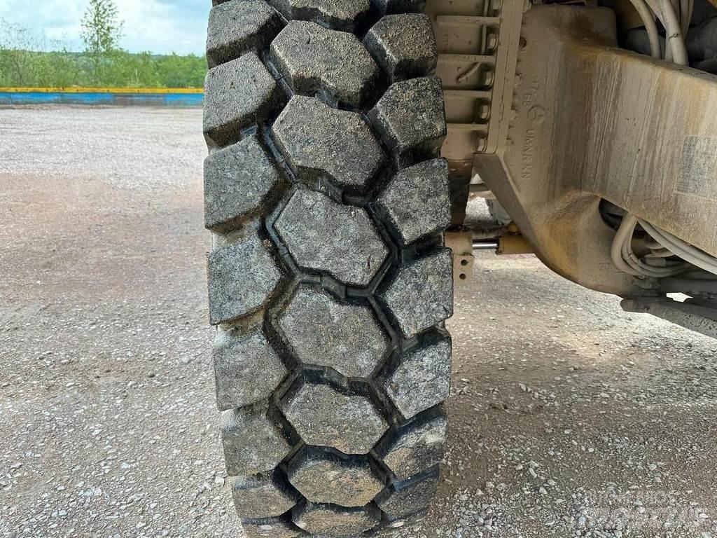 CAT 771D Minidumprar