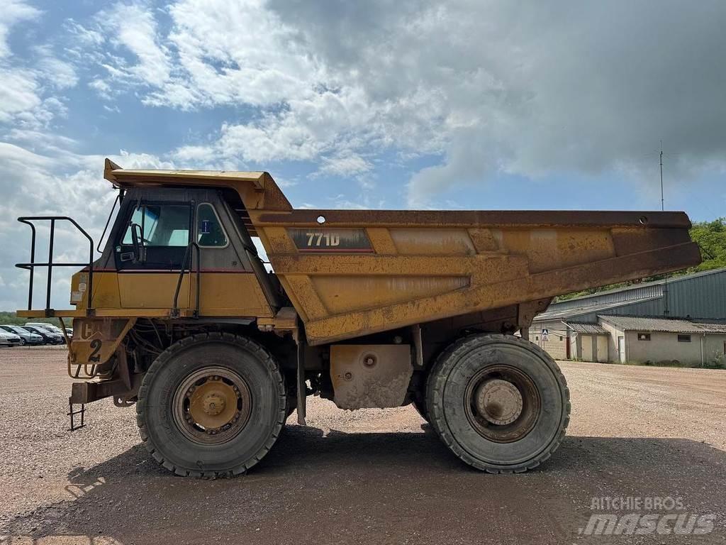 CAT 771D Minidumprar