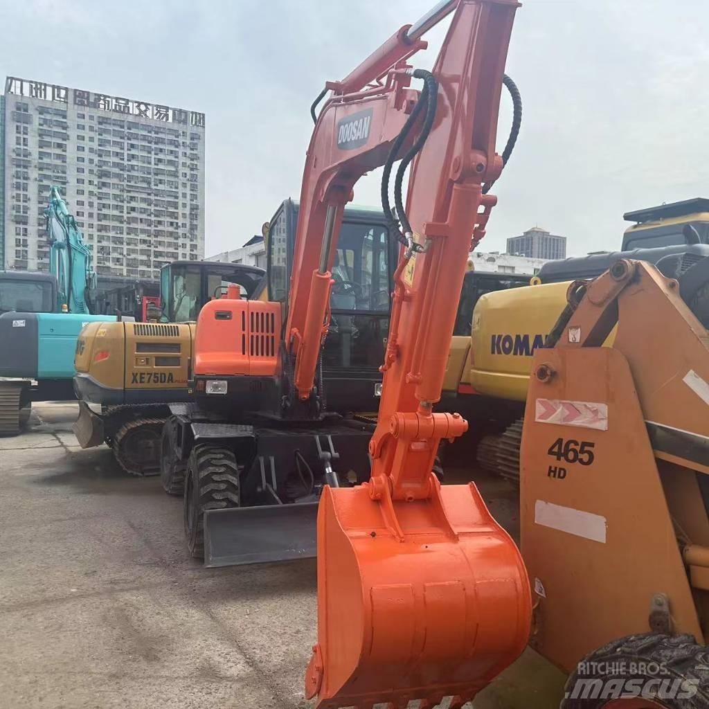 Doosan DX60W Hjulgrävare