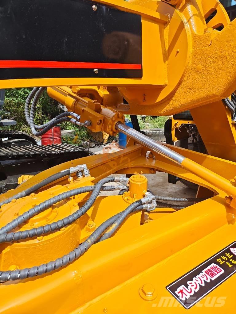 CAT 140 H Väghyvlar