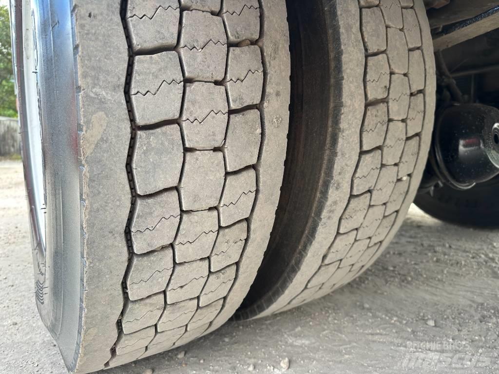 Ford F 750 XL SD Kranbilar