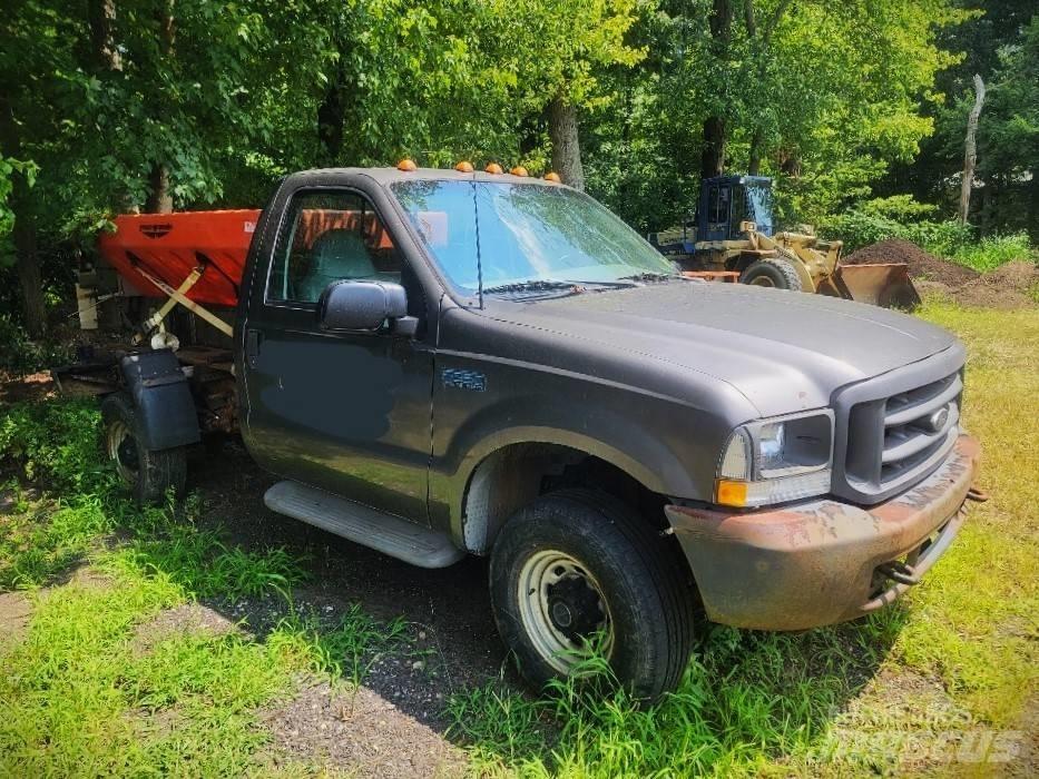 Ford F 350 Skåpbilar
