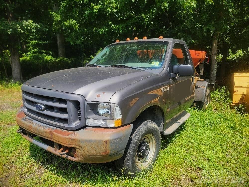 Ford F 350 Skåpbilar