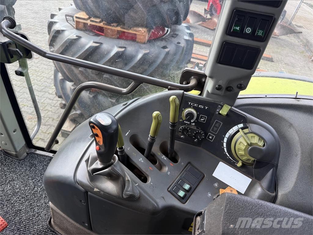 CLAAS Ares 697 ATZ Traktorer