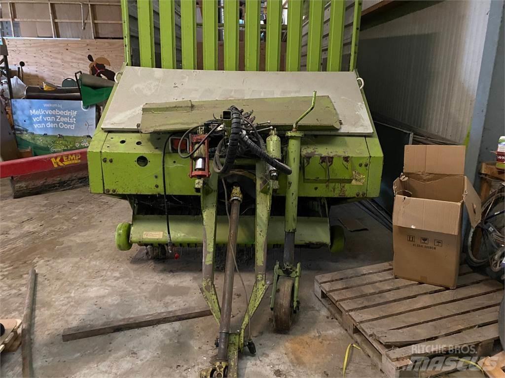 CLAAS Sprint 335 P Hackvagn / Självlastarvagn