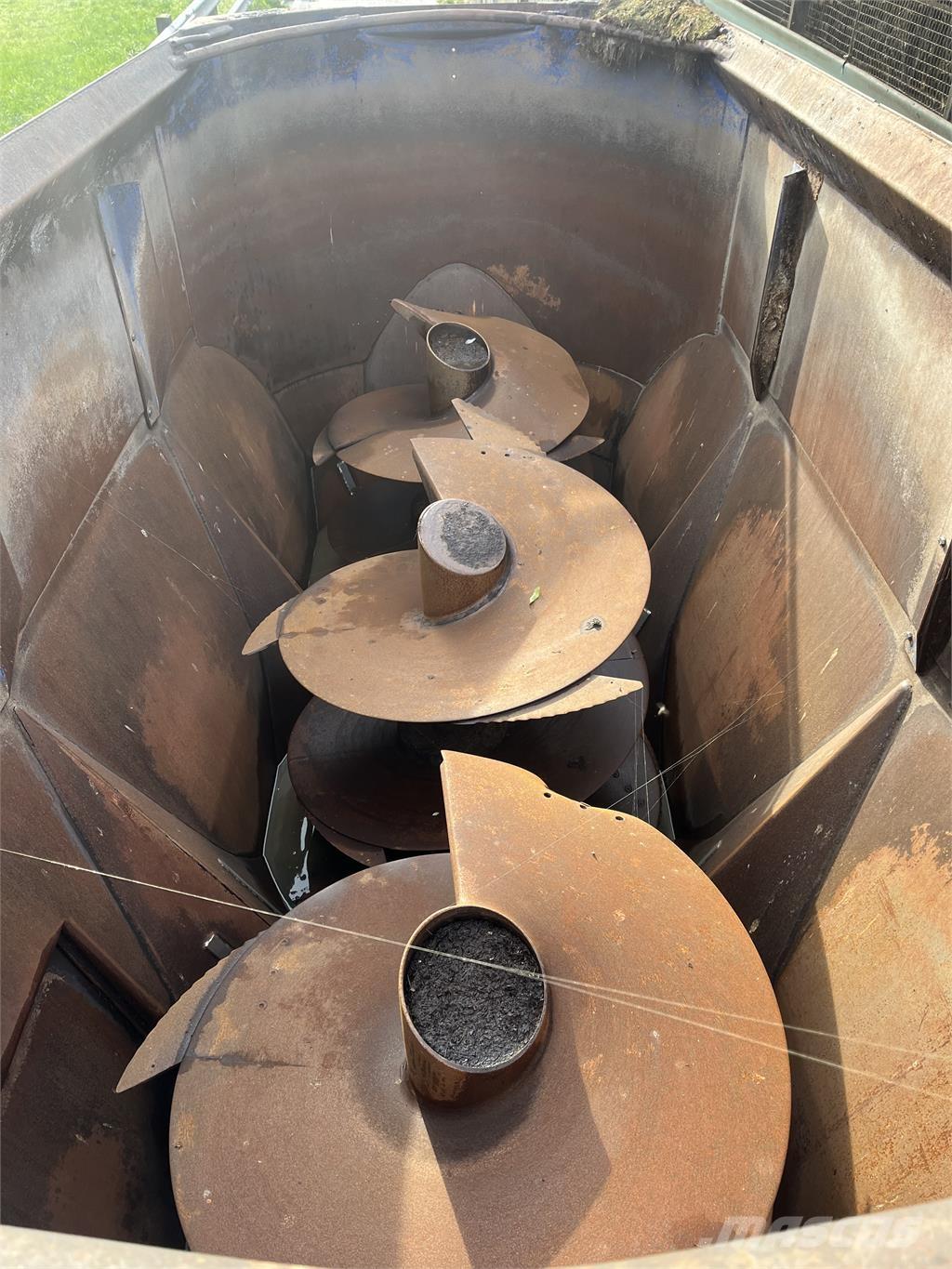  Europcomp Dualmix Fullfodervagnar