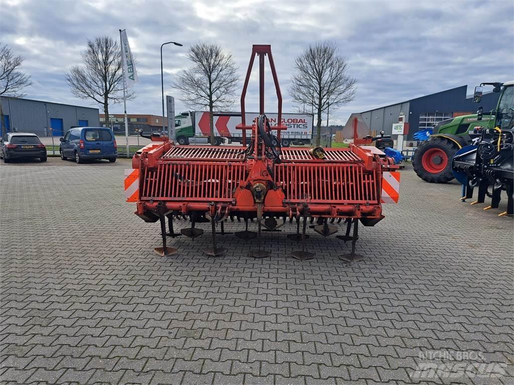 Farmax Spitmachine Såbäddsharvar och rototillers