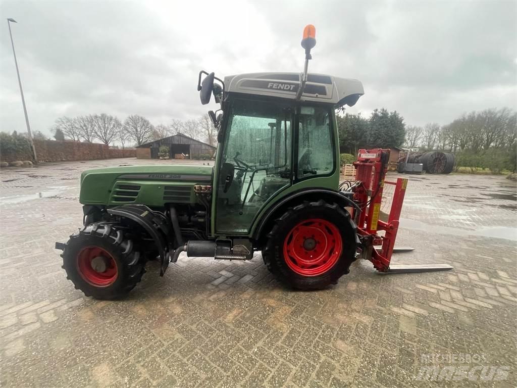Fendt 208V Traktorer