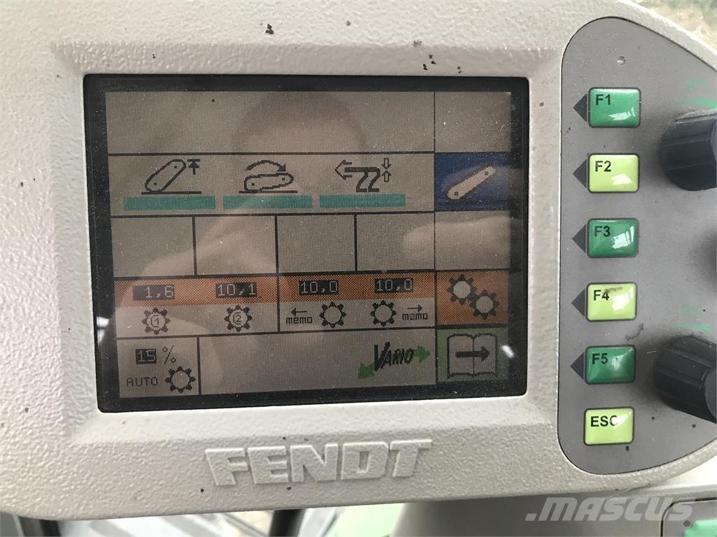 Fendt 411 Com2 Traktorer