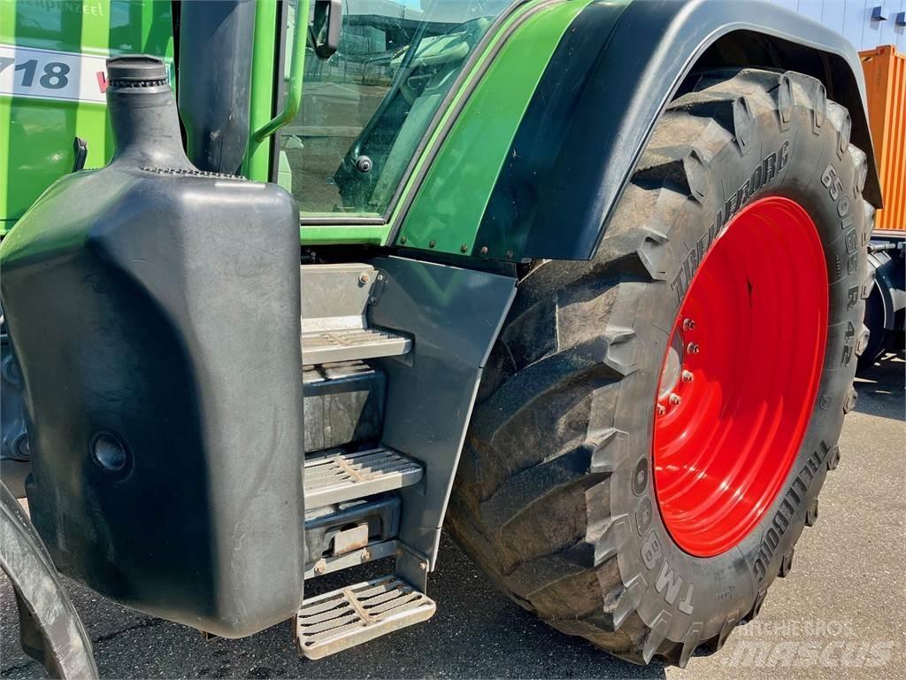 Fendt 718 COM3 Traktorer