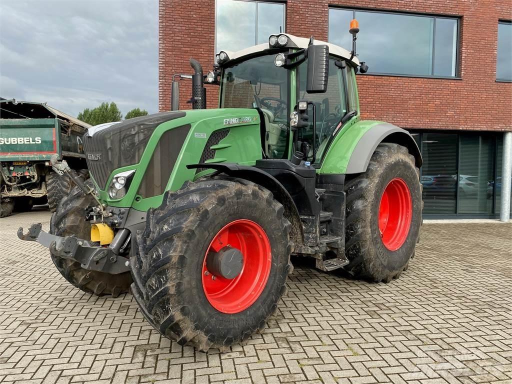 Fendt 826 Vario Traktorer